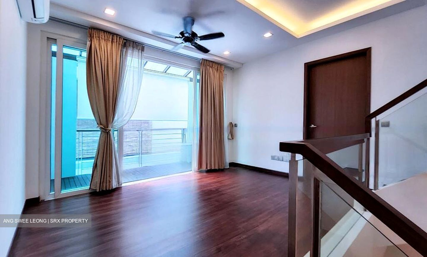 Springleaf Crescent (D26), Terrace #458672911